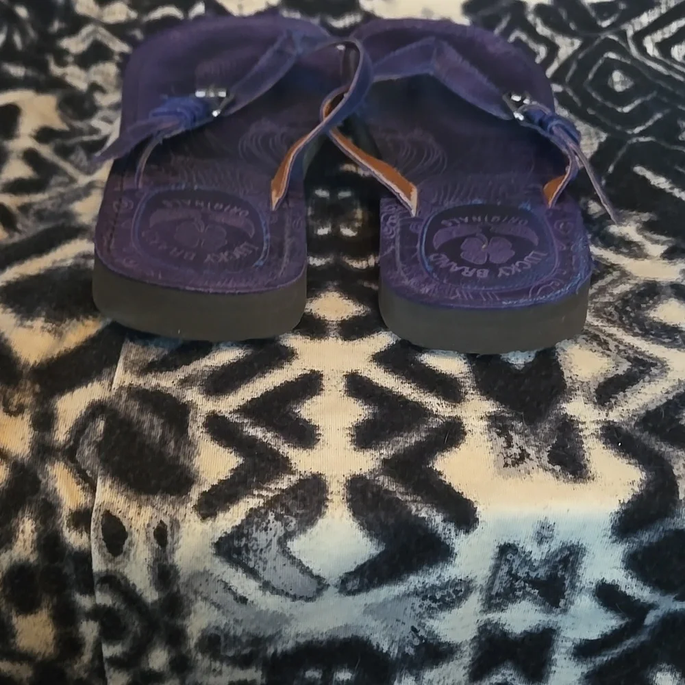 Lucky Brand Deep Blue leather look Flip Flop sandals with silver tone buckle - Picture 5 of 13